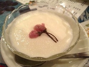 松本・桜パン.jpg