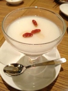 鼎泰・杏仁.jpg