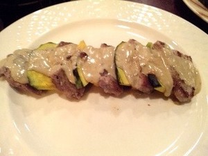 豚肉とアボカド、ゴルゴンゾーラソース.jpg